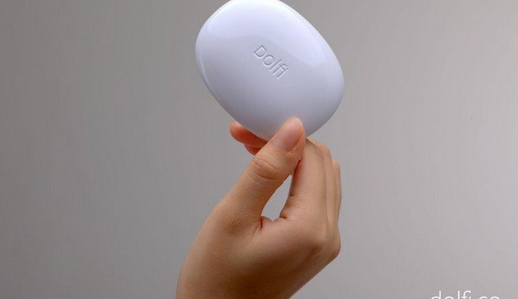 startup_italia's tweet photo. Dolfi, il device che lava e smacchia i vestiti con gli ultrasuoni https://t.co/q8vBfDr8GD https://t.co/LBR4mp1Xah