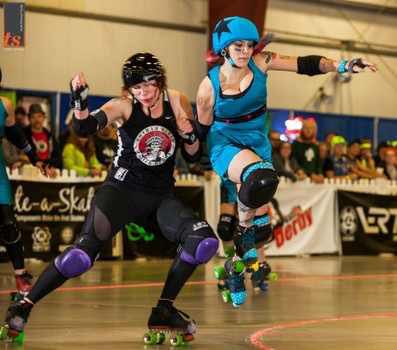 ABQRollerDerby's tweet photo. This is how #rollerderby peeps celebrate #leapyear 🦄😀👍 #jumps #apexjumps #makepoints https://t.co/YWxpsxGmpE