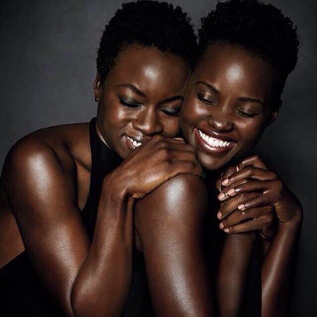 Afripopmag's tweet photo. "Here’s to friendship, to collaboration, to the love of theater, Africa, and women..." - .@Lupita_Nyongo 🍾 https://t.co/24fXVCSAd7