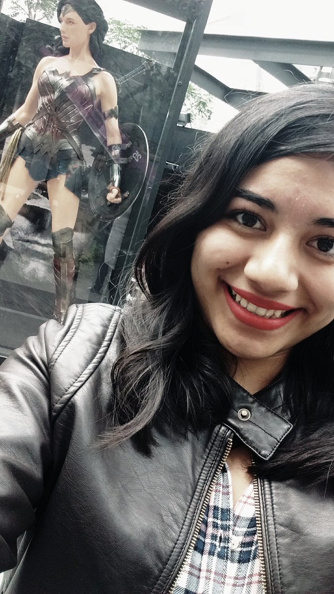 selinakvle's tweet photo. @WBPictures_Mx @ToreoPC 
LISTA PARA GANARME LOS PASES PARA LA PREMIERE 🎊
#BatmanvSuperman 
#QuienGanara https://t.co/5ZlFBq37pb