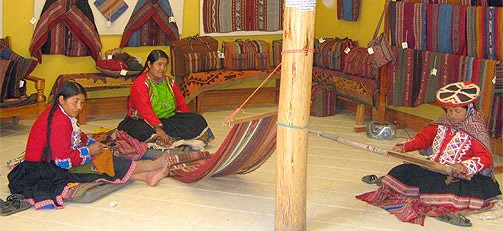 DosManosPeruEsp's tweet photo. Proyectos Culturales en Peru https://t.co/f3riCXQ9vh #voluntariado #americasur https://t.co/xMf89dfqwv