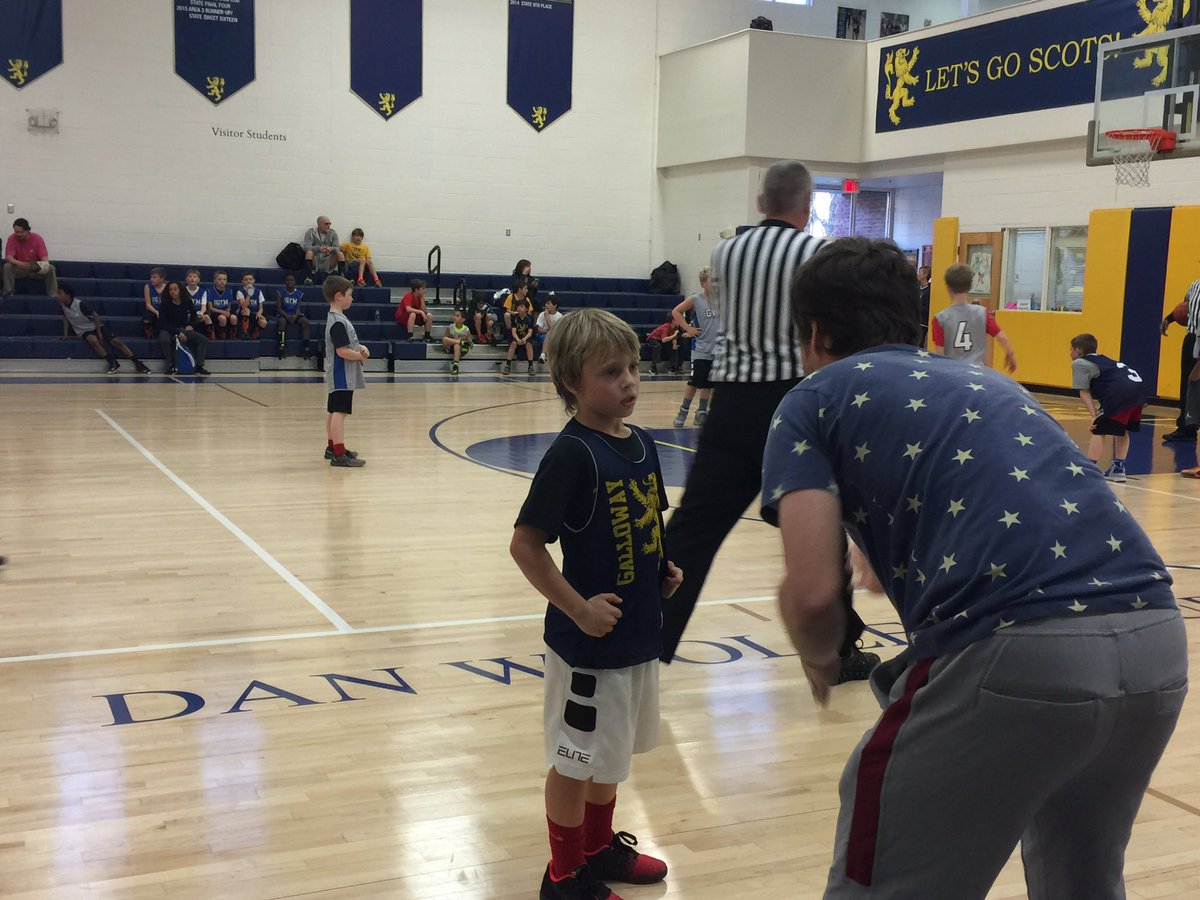 GwayAthletics's tweet photo. Galloway #JrScots Championship Game! #FatherSon #ScotsNation @gallowayschool https://t.co/PvQhOXs68p
