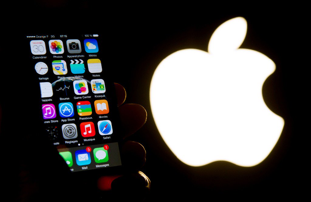 Impide juez a EU abrir #iPhone #Apple #SanBernardino bit.ly/1QQxi1S