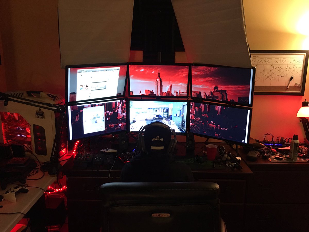 KOSDFF's tweet photo. Gone's back at it again getting my game plays 😇 https://t.co/KZyotnNzmb
