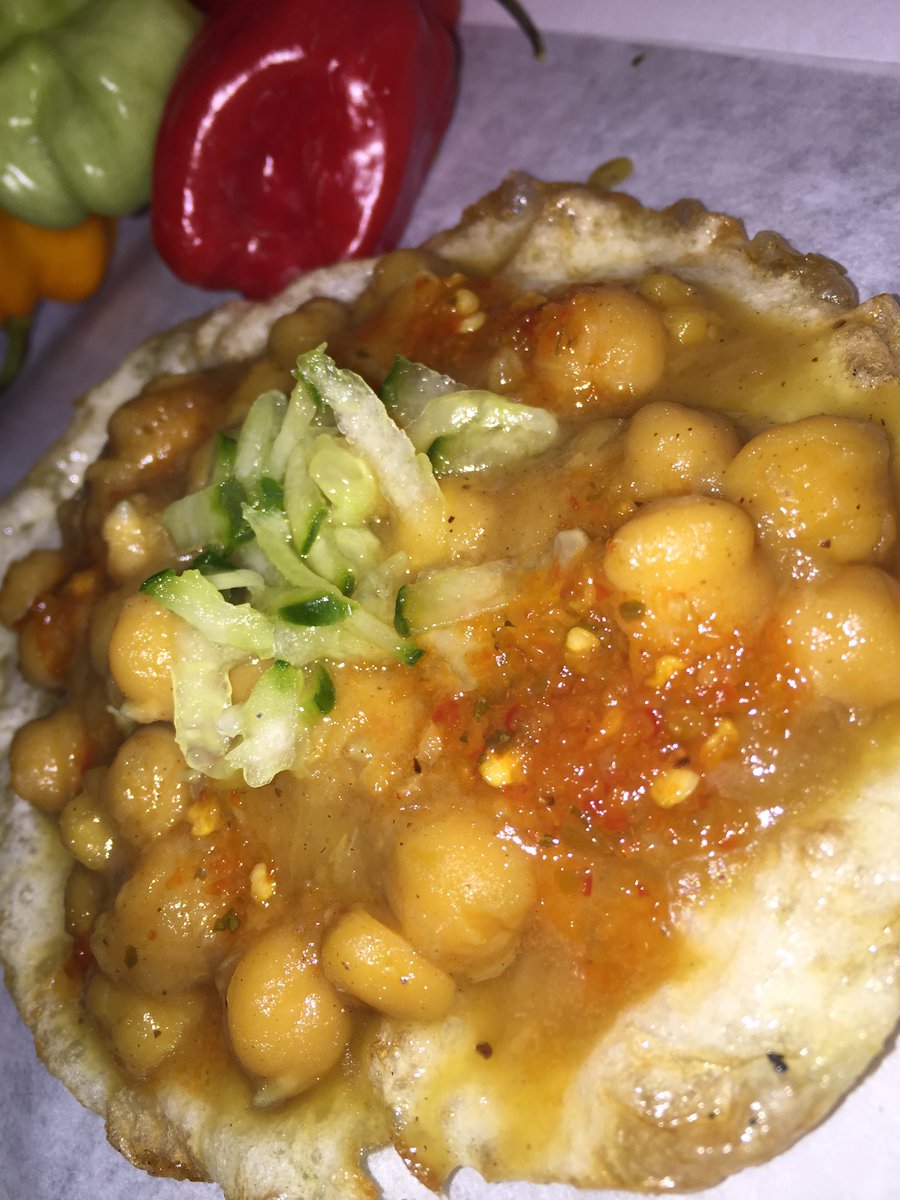 Tastiest Doubles in Toronto 🙌🏾😇#WestIndies #trinifood #trinidad #doubles #trinidoubles #roti