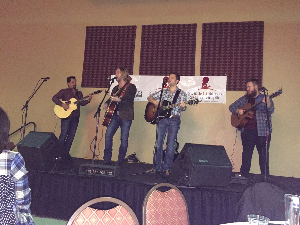 1syn's tweet photo. @davidadambyrnes @CWBYall @cjwilder https://t.co/7zT4OfWV5i