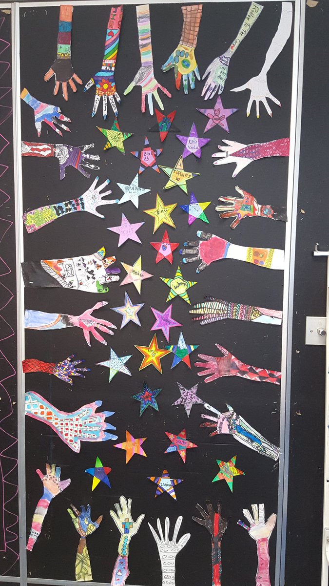 mrsnstweeters's tweet photo. PBL Day at SRPS! We are reaching for the stars.. literally! #safe #respectful #alearner @bartonmd70 https://t.co/6ZqhMlcMeF