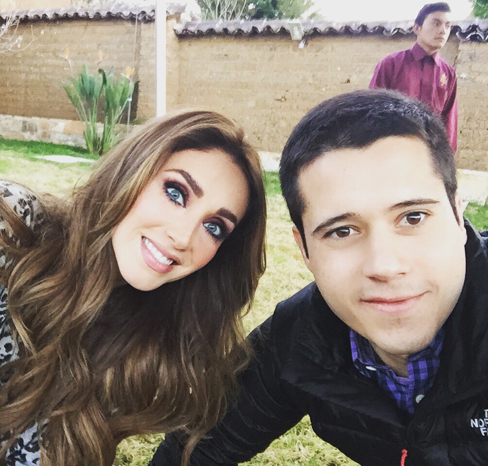 danielmolinae's tweet photo. #Eres buenisisimo ya verán! @Anahi 👏🏻👏🏻🙏🏻🙏🏻 https://t.co/CfF4HfsRJF