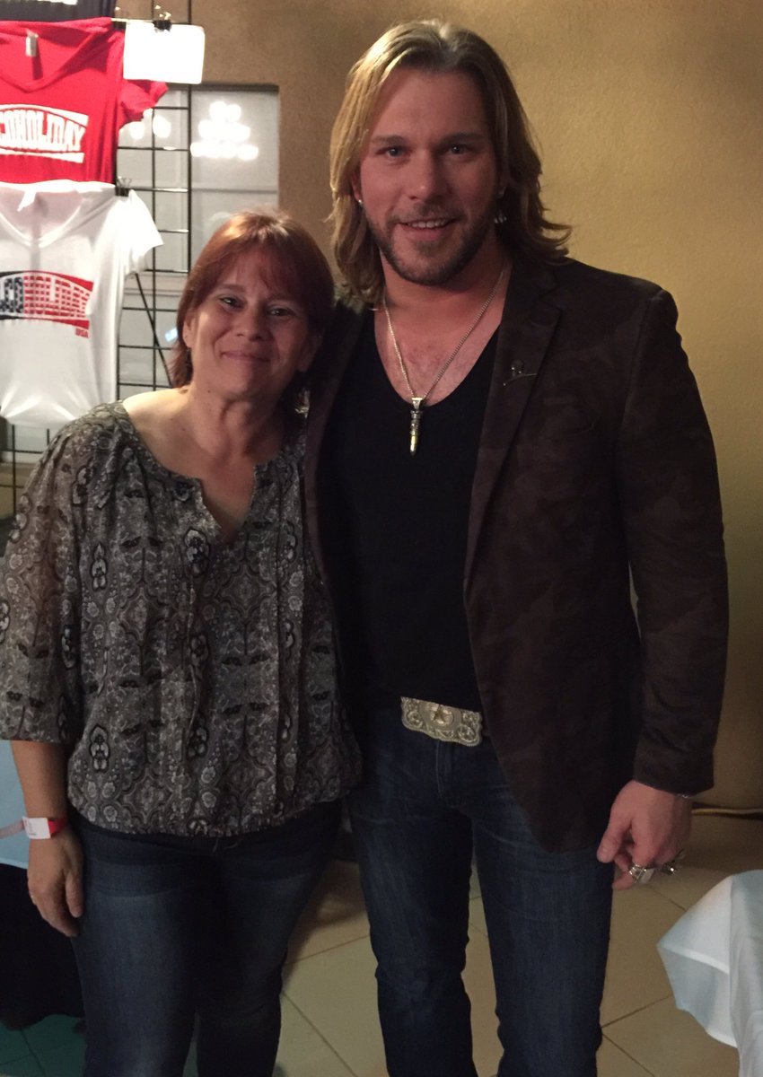1syn's tweet photo. @CWBYall  #stjudehopeconcert 
Blytheville, AR https://t.co/ewHq6K5L5Z