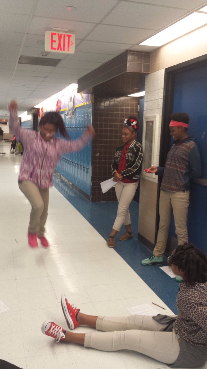 swilcox07's tweet photo. #weisstepsup @WeisAtGISD Ms. Thomas' class exploring the speed and relation to balanced and unbalanced forces https://t.co/7gHqLxNR3a