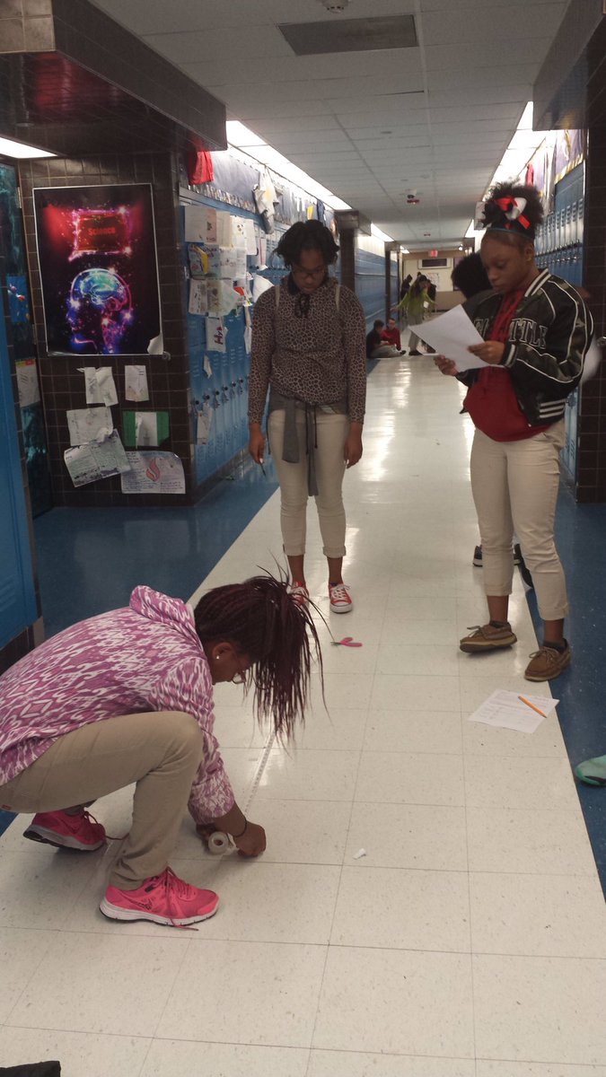 swilcox07's tweet photo. #weisstepsup @WeisAtGISD Ms. Thomas' class https://t.co/RW32pDJ4Vq