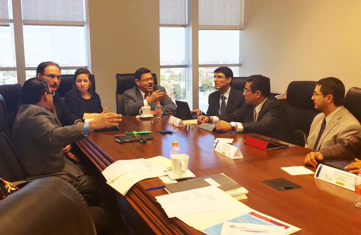 RogelioGzaUANL's tweet photo. Trabajando en la mejora de la oferta educativa de la @uanl con la Comisión Académica del H. Consejo Universitario. https://t.co/ilBeMdcew3