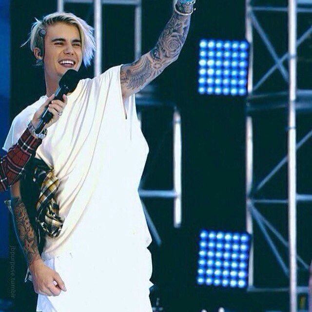 Moodydrug's tweet image. Happy birthday Justin
I love u @justinbieber