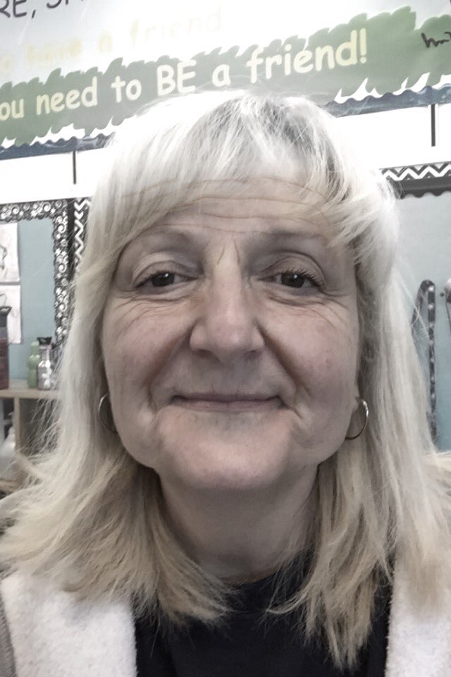 SaskRoots's tweet photo. @g_tebay #seniorsrock #exeriencecounts #silvertops https://t.co/kUye1OHaTd