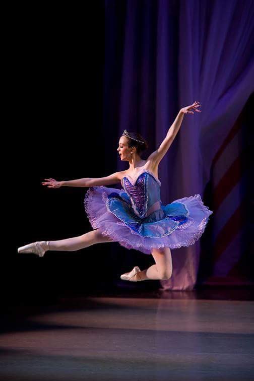 NWDanceTheatre's tweet image. #HappyLeapDay jump for joy! (Photo by James McGrew) #balletfun #pdxyoungartists #lovedance