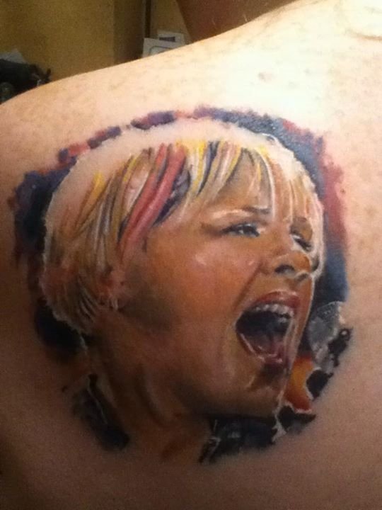 pink_ninjaa's tweet photo. @pink please add me as a friend I totally love you your my world my queen of fuck ir https://t.co/eKPAAmzXMo