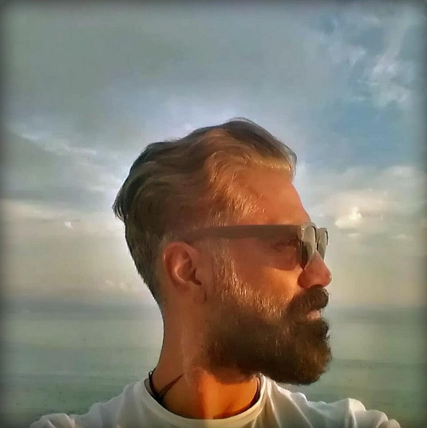 alexoficial's tweet photo. #TB 😎 #Potrillo con barba!! https://t.co/Hzti98IzWz