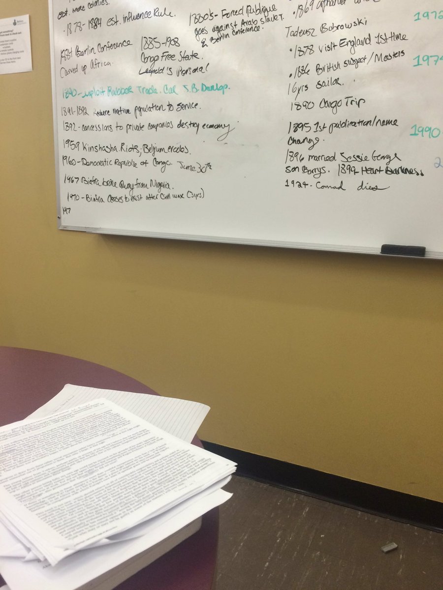 julieatthetrack's tweet photo. Why must this happen? #MidtermProblems https://t.co/plpKCuayk8