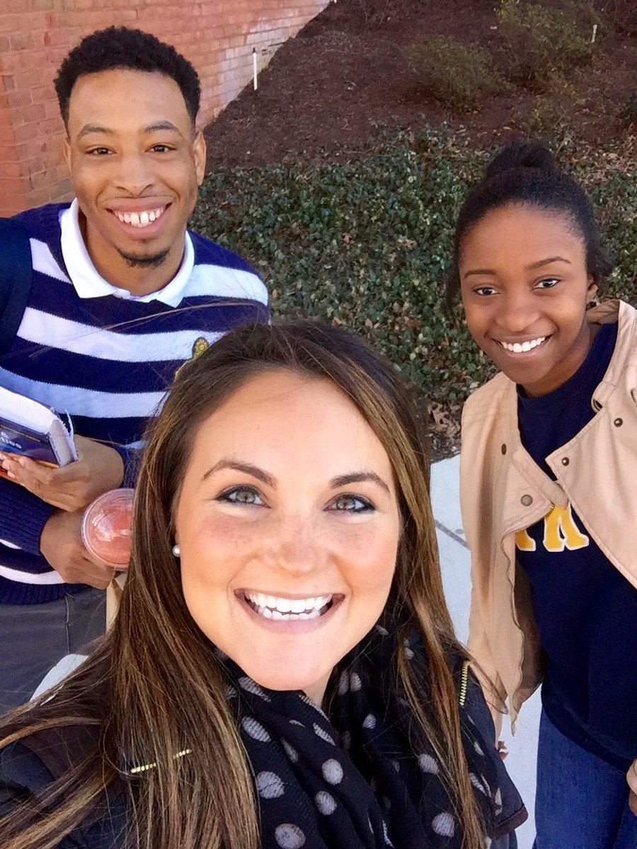 Such a surprise to bump into TWO of our interns while at Howard today! #D456InternsRock <a href="/GinaMogollon/">Gina Mogollon</a>