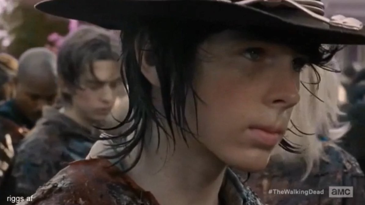 Peep babe in the back