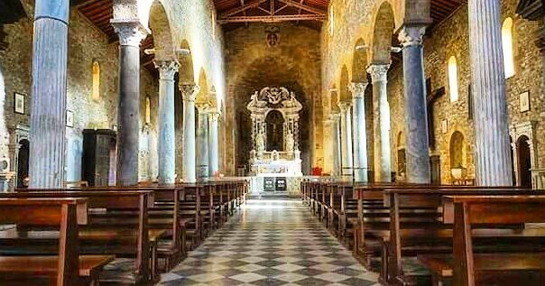 WeTuscany's tweet photo. #italy #tuscany #pisa #cortevecchia #cihiesa #sansisto #november #2013 #church #holy #regilion #history #sliceofli… https://t.co/ZbRZfflppW