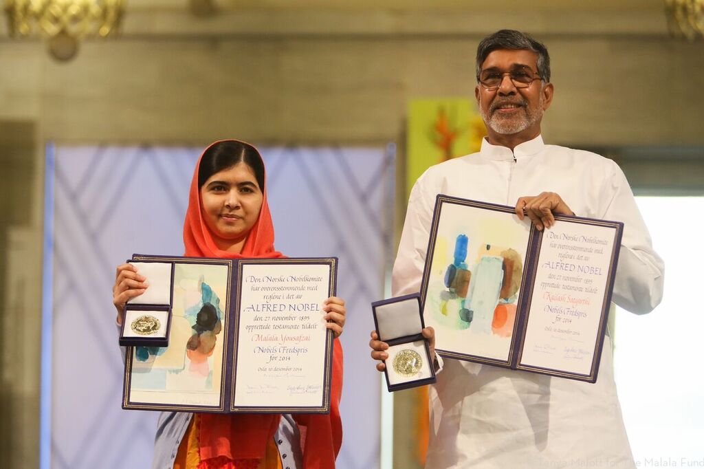 MalalaFund's tweet photo. What an amazing moment! WATCH Malala's full @NobelPrize speech: https://t.co/LSpsWHc1gu #withMalala https://t.co/Juj6ix3YdY