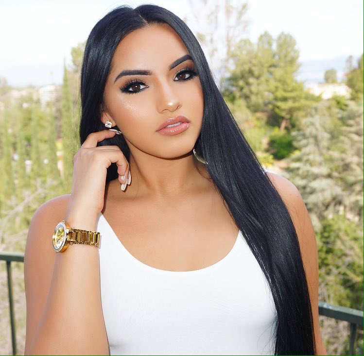 I'll be your queen 👑