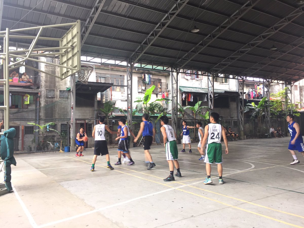 ust_absc's tweet photo. SOCIO Vs LM Today at the Felix Huertas court!!! #AB120 #TheArcade2016 #AthenaCup2016 https://t.co/s6DDSVhMvG