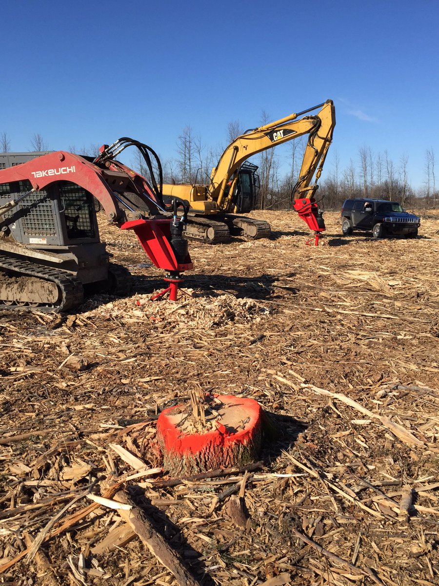 gslbruins's tweet photo. I use to hate stumping ! Now I love it , 60 stumps per hour, Fecon STUMPEX!!! Just a Better way https://t.co/KdGQcinPKv