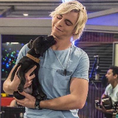 Baby look at my puppy @MiamiAllyy