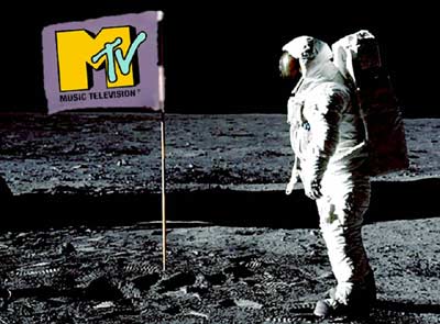 zombiesoflove's tweet photo. 1981 = fun, fun, fun
stream "Mike in the Morning" live every Tuesday on @993countyfm 6-10am
I want my @MTV https://t.co/8BemcrC7w9