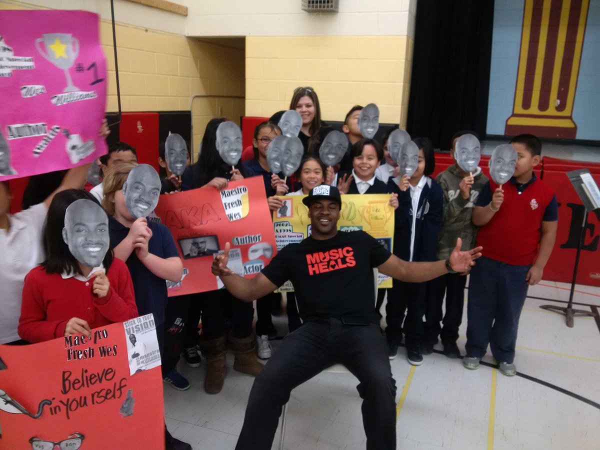 StLawrenceCS's tweet photo. Thx Maestro Fresh Wes for sharing your time and talents with Mrs. Dolce’s class @StLawrenceCS today! Awesome @tcdsb https://t.co/o8OkvrucPk