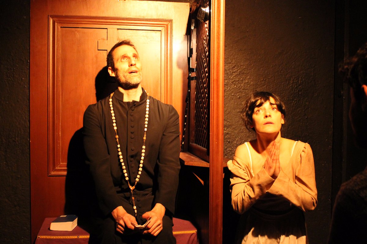 microteatro's tweet photo. Hoy tu última oportunidad @vibook @almaguionistas #MicroMujerdeRojo #MicroModasLoli #MicroConfesiones #MicroJoseLuis https://t.co/hcNz0DxYbn