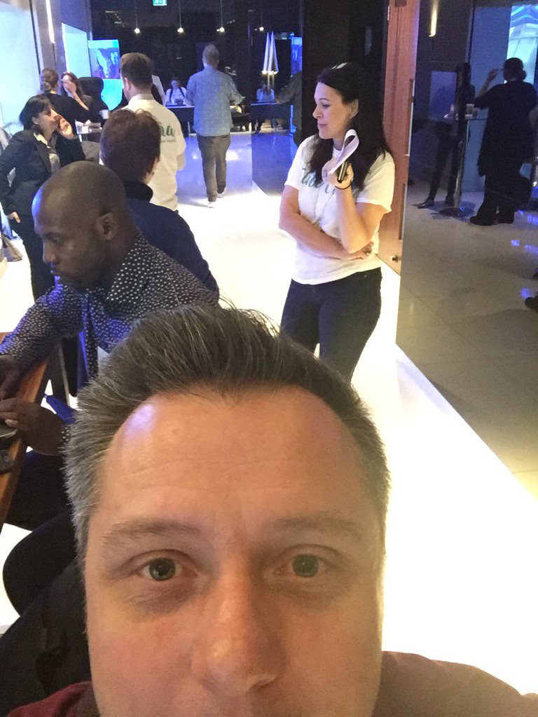 CMcVoy's tweet image. 2 days with the team doing personal branding, crutches or not! @shaawasmund @Powwownow #hustleandserve #branding