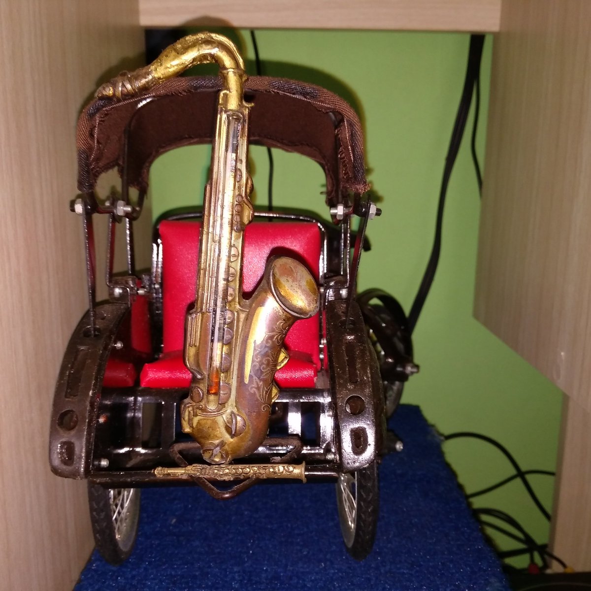 Sax on becak....<a href="/yuserajab/">Darius Permada Buana</a>