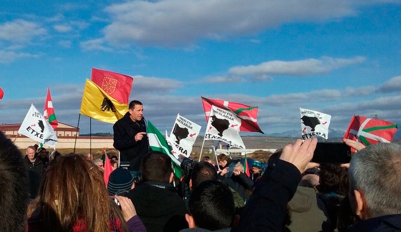 argia's tweet photo. Arnaldo Otegi: "Irekitako bidea sakondu eta muturreraino eramango dugu" https://t.co/cj36B6Ty1T https://t.co/TieUvT1WQo