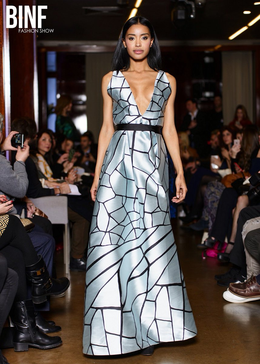 oana_nicole's tweet photo. New Post on the blog #BINFashionShow #Binf #Mifw #mfw #fashionblogger #blogdimoda #fashion https://t.co/wSBjoMjlAO https://t.co/4A59Fgc5eY