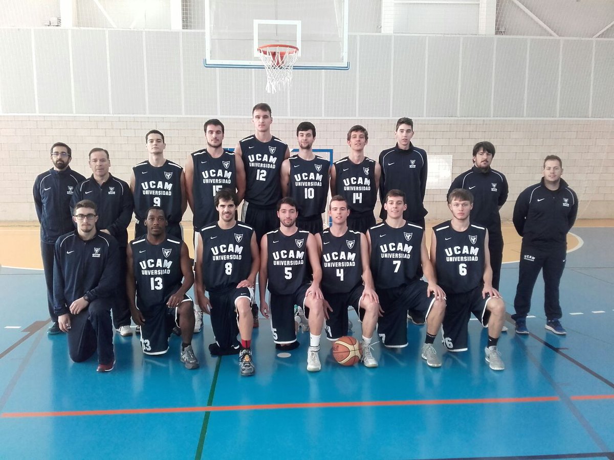 UCAM_Deportes's tweet photo. Ya está en marcha el #CADU2016
#VamosUCAM
#voleibol #baloncesto https://t.co/Z8k6t9kOeW