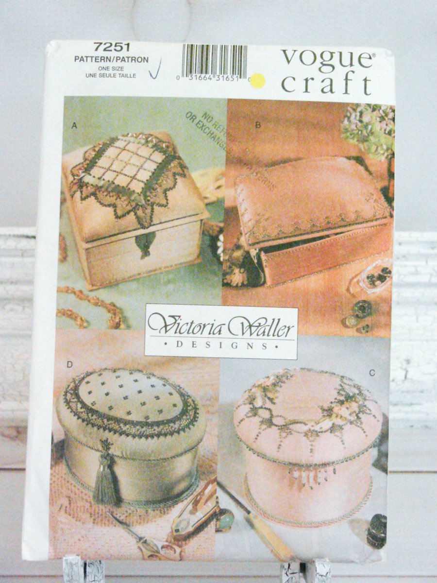 LizzyBethDesign's tweet image. Vogue 7251 Crafts Victoria Waller Design Pin Beaded Boxes etsy.com/listing/165402… #Etsy #RoundBoxes