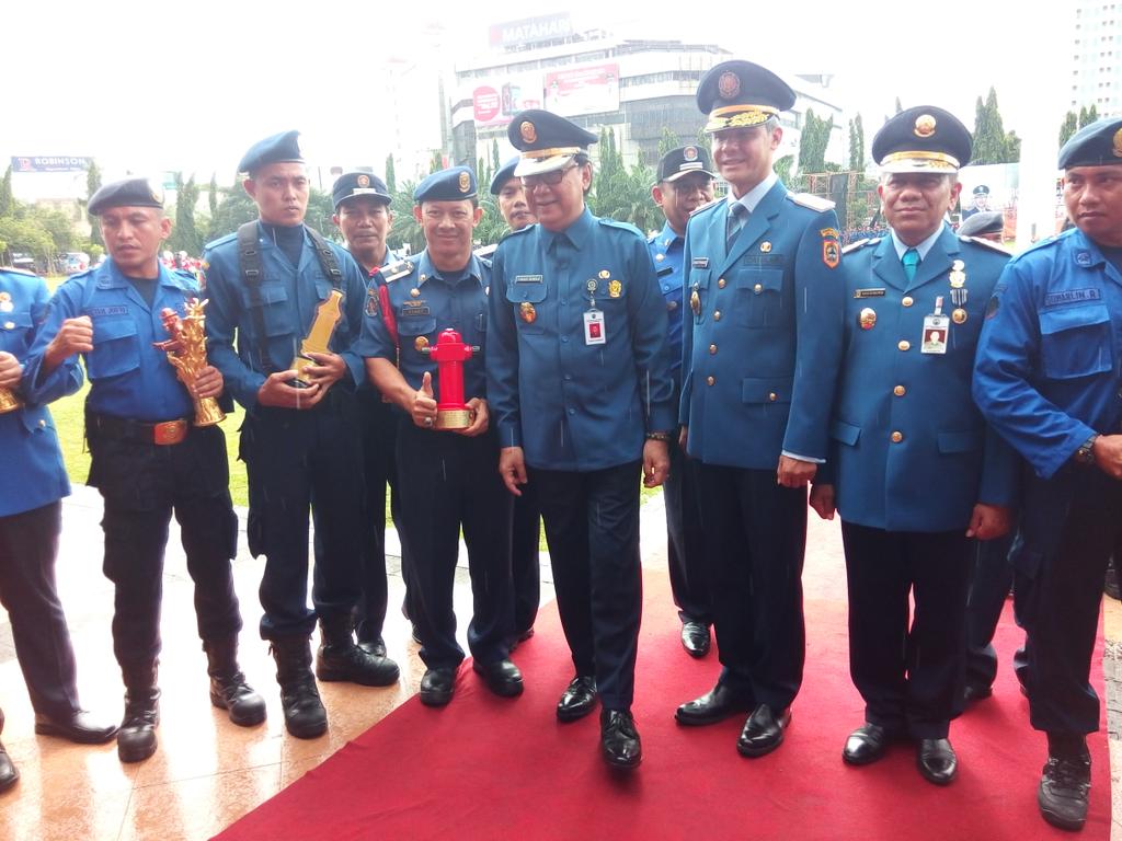 hermawan_pwk's tweet photo. Juara 2 skil Damkar tingkat nasional di Semarang https://t.co/HTitxdojs3