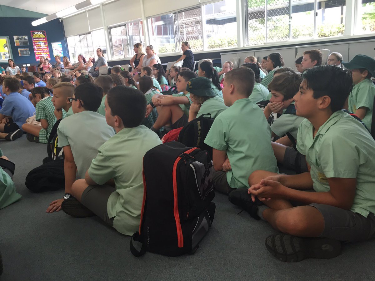 peterwshearer's tweet photo. Cobbitty PS Year 6 high school discovery day at Camden High @d_shearer #56S2016 https://t.co/MuFEeNTXbU