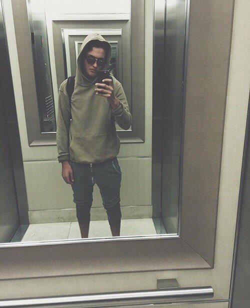 fynnhadid's tweet photo. Motivation pur. https://t.co/11fmRVHoph