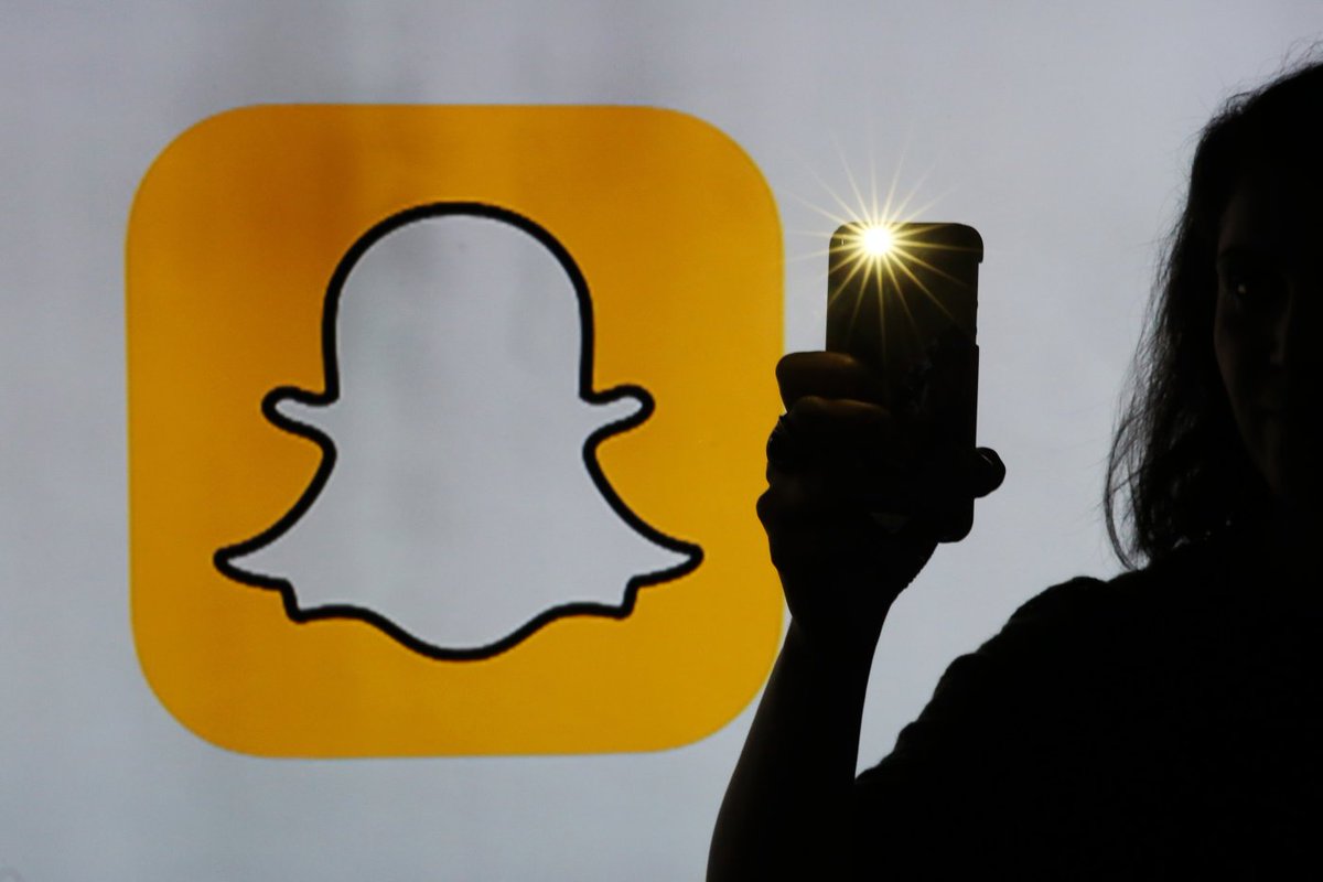 TopGadgetGifts's tweet photo. Even Snapchat falls victim to phishing attempts 
#topgadgetgifts #gadget #gifts #gift 
 https://t.co/JI9H4T6mzx https://t.co/eYWWaWl8lk