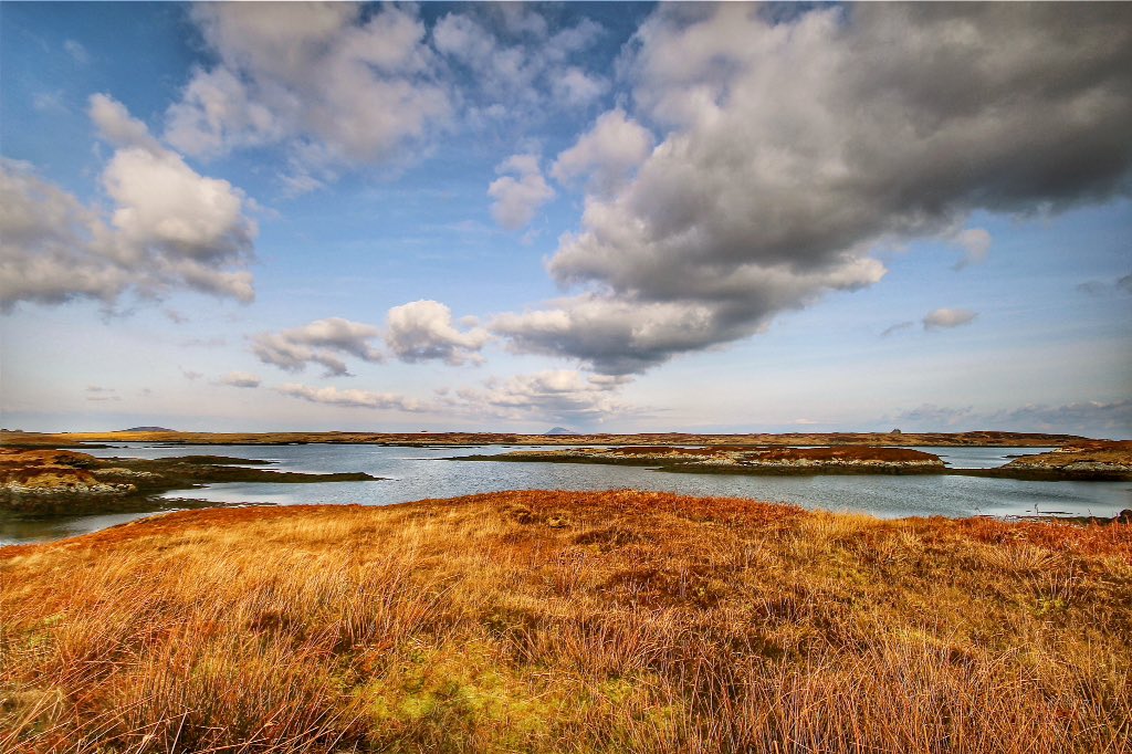 Oh the wild East side of the Isle of Benbecula!!!
#Scotland #Hebrides #Outlander #nature #landscape #weather
