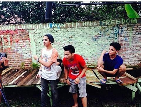 adheesyrf's tweet photo. #throwback https://t.co/NORj4suR5S