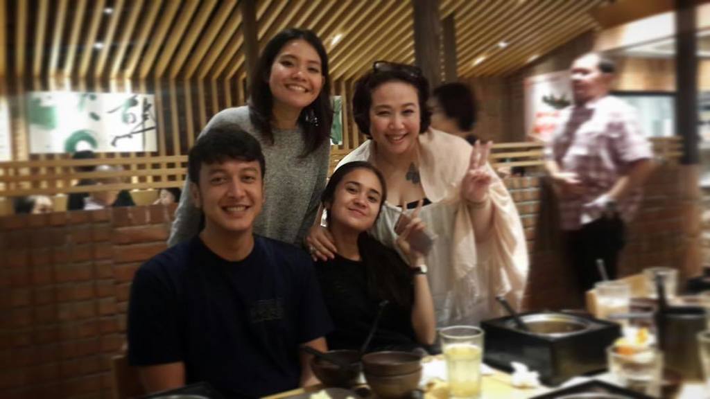 michelleziu's tweet photo. Yeayy!! https://t.co/rnZDchzTEN https://t.co/6v9InfFAmh