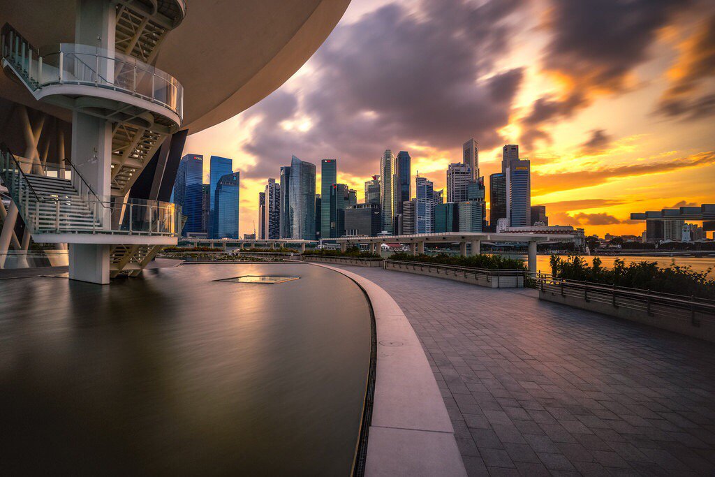 Golden City #photodiscover
 farm2.static.flickr.com/1479/250051312…