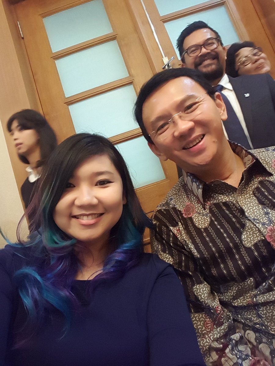 Discussion over lunch with <a href="/basuki_btp/">Basuki T Purnama</a> Photobomb by @roysimangunsong  😄😄😄