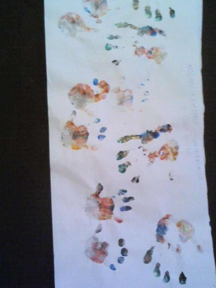 ChristieFreddy's tweet photo. Nolan had fun with painting with Daddy lastnite #FunWithPaints @densroadps https://t.co/yuAGKCsauG