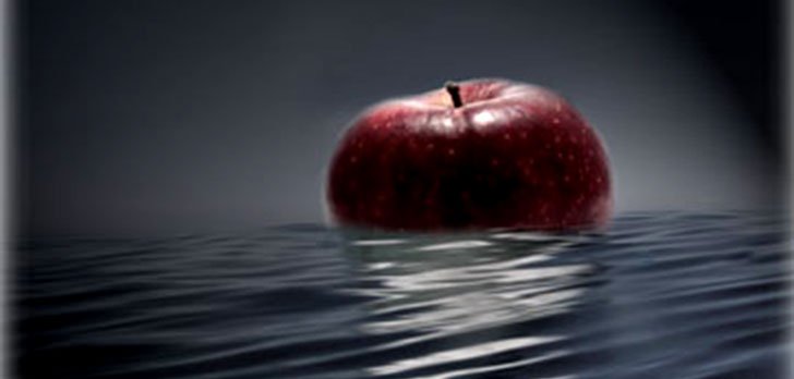 WApplesindia's tweet photo. Did you know? Fresh apples float in water as 25% of their volume is air. #WashingtonApples #AppleTrivia https://t.co/YGaSd9fYOe